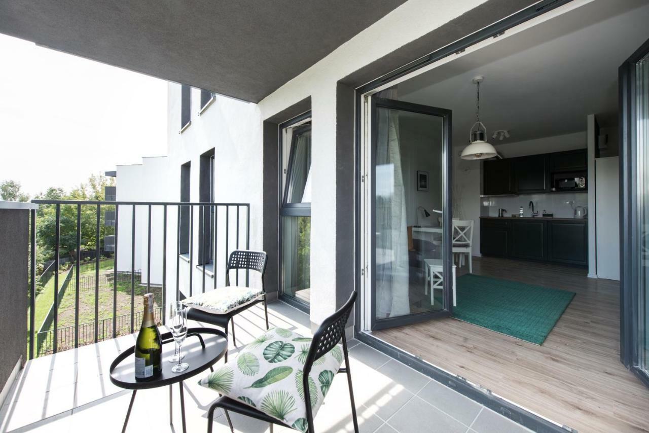Superapart Augustowka 73 "Sleek 1Br Home With Balcony & Pet-Friendly" Варшава Екстер'єр фото